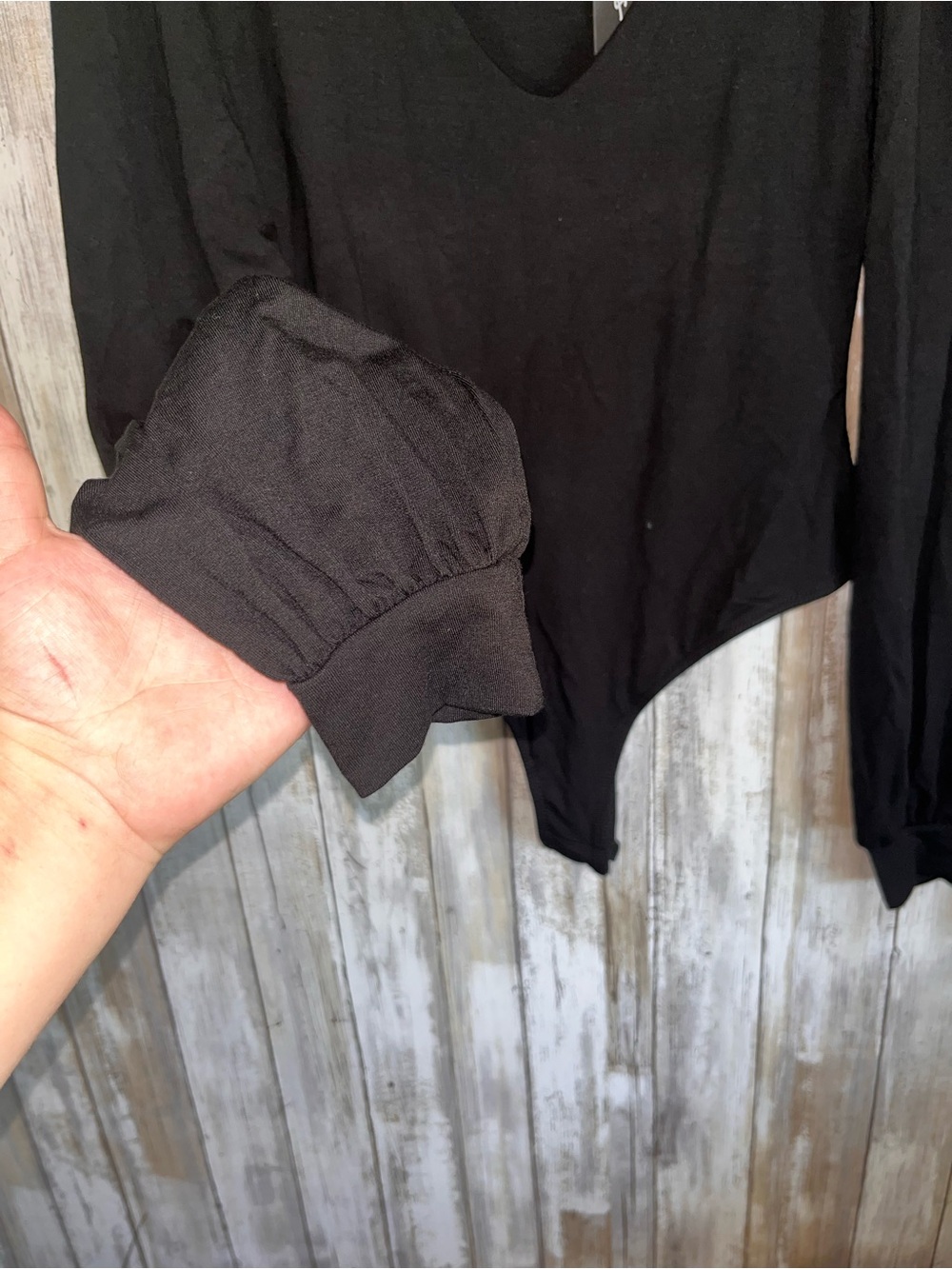 Lulus Black Deep V Neck Puff Sleeve Long Sleeve Bodysuit Size Small NWT - Picture 4 of 6